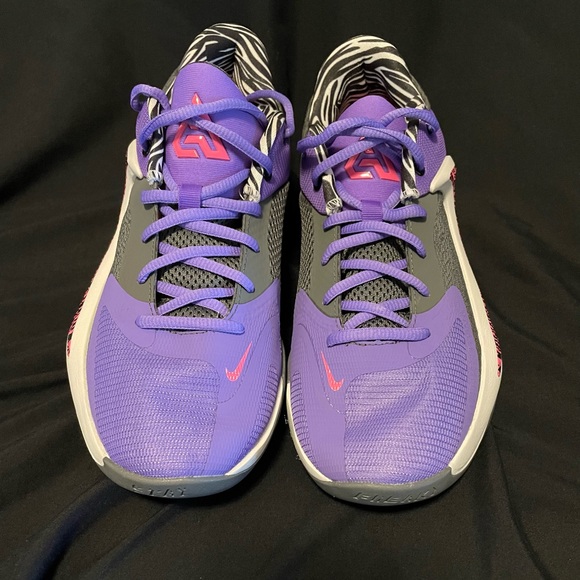 NEW Nike Zoom Freak 4 Lightning Basketball Shoes - Picture 3 of 5